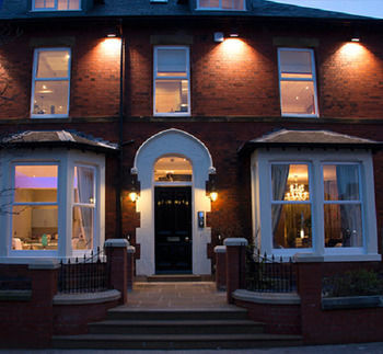 Mode Breck Poulton-le-Fylde